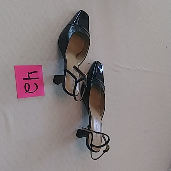 Heels - Picture 2 of 4